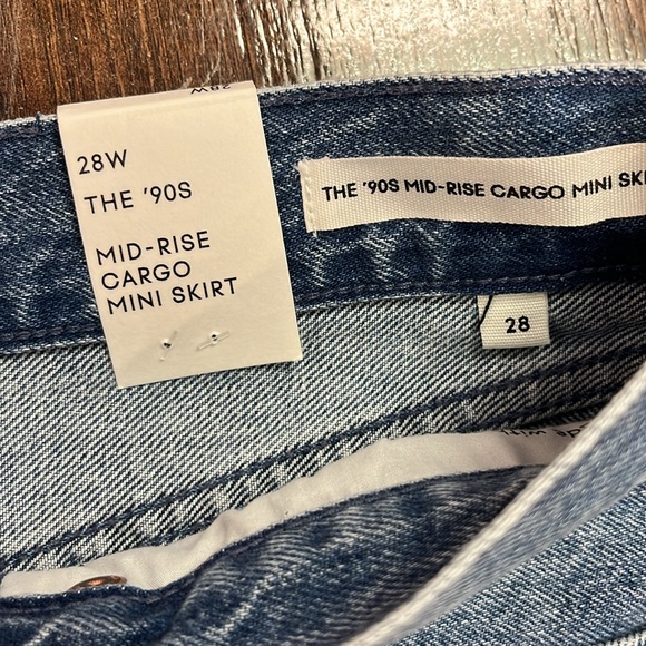 NWT Aritzia Denim Forum color Blue Vibes The '90s Cargo Mini Denim Skirt - Picture 5 of 6